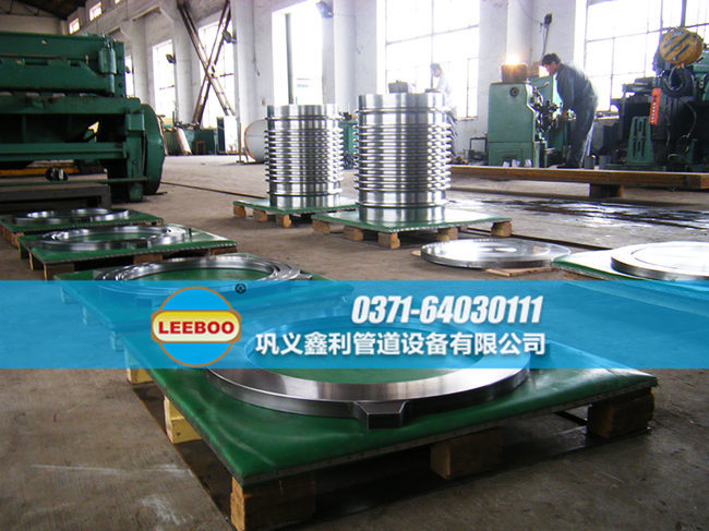 鑫利<a href=http://www.xixinlingfz.com target=_blank class=infotextkey>補償器</a>組裝車間